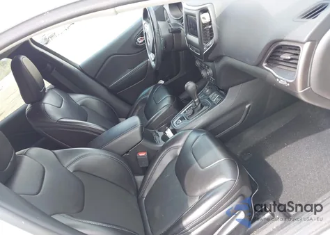 2019 Jeep Cherokee Latitude Plus 4X4 из США, поврежденный, VIN 1C4PJMLB3KD484063